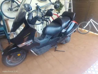 Scooter Aprilia arrecife 500 ir  Leer bien