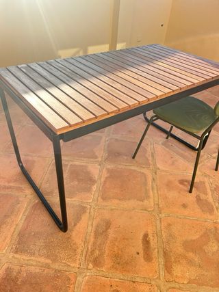 Conjunto Terraza Ikea Madera y Metal amplía a 6