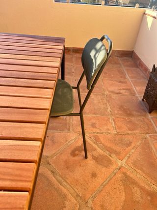 Conjunto Terraza Ikea Madera y Metal amplía a 6