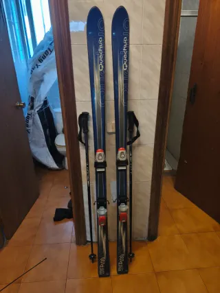 Esquís Quechua con bastones 170cm