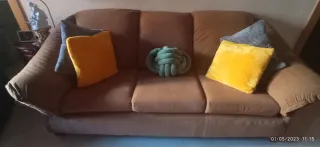 Sofá de 3 plazas en tela marrón chocolate