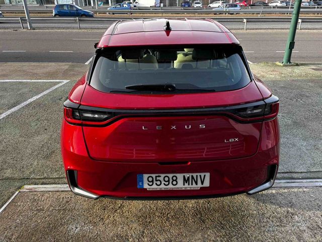 Lexus LBX   ELEGANT+