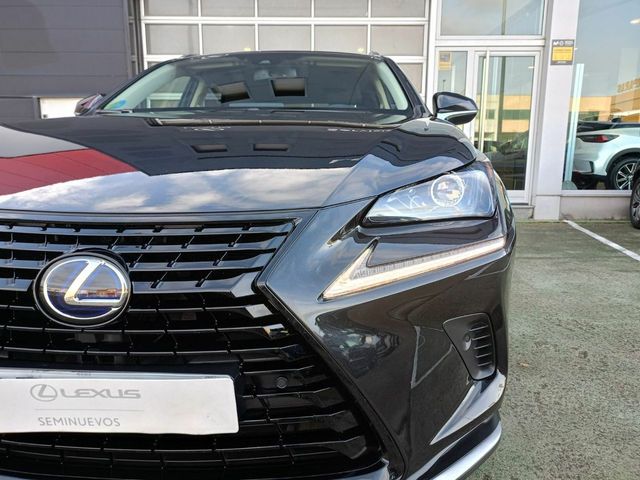 Lexus NX 300H PREMIUM 2WD