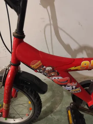 Bicicleta infantil Cars 95 roja