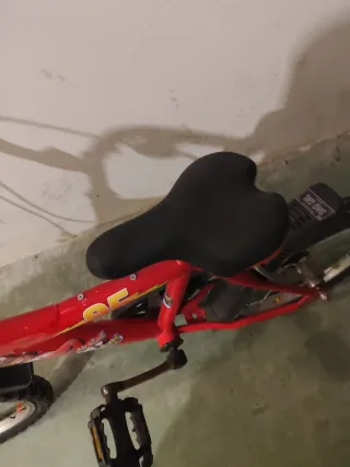 Bicicleta infantil Cars 95 roja