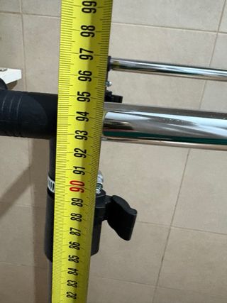 Appendiabiti a Doppia Ruota in Metallo