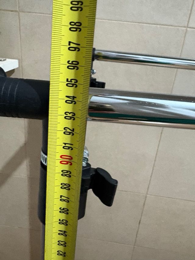 Perchero Doble Ruedas Metálico