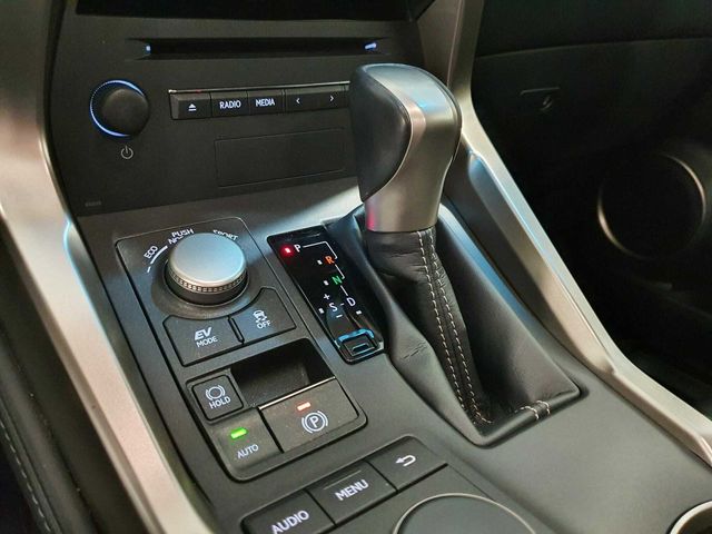 Lexus NX 300H EXECUTIVE 4WD