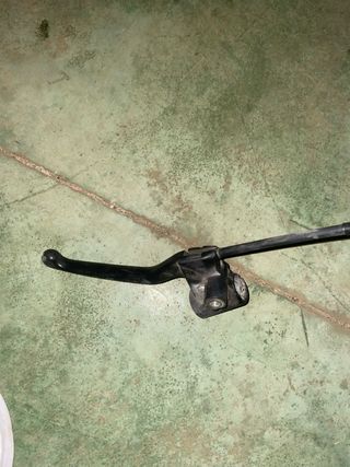 Bomba freno delantera y maneta trasera de