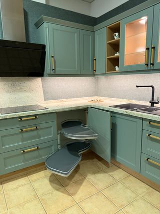 Cocina exposición con electrodomésticos