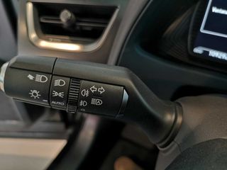 Lexus UX 250H BUSSINES 2WD