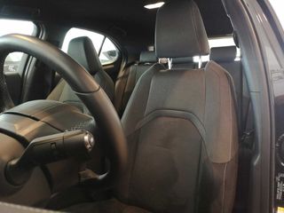 Lexus UX 250H BUSSINES 2WD