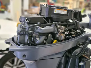 Motor fueraborda Yamaha 9.9 CV