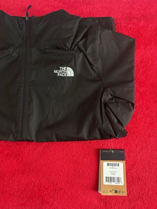 The North Face Quest Chaqueta Impermeable con Capu