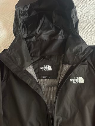 The North Face Quest Chaqueta Impermeable con Capu