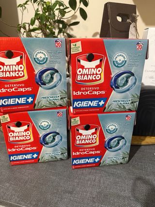 4 Omino Bianco IdroCaps Detersivo Lavatrice