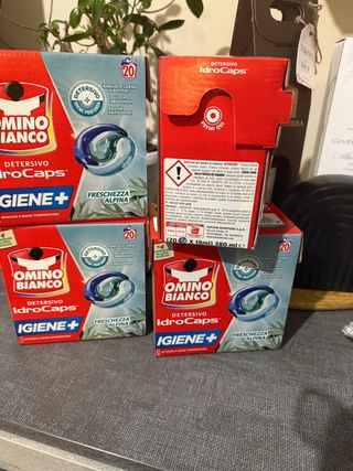 4 Omino Bianco IdroCaps Detersivo Lavatrice