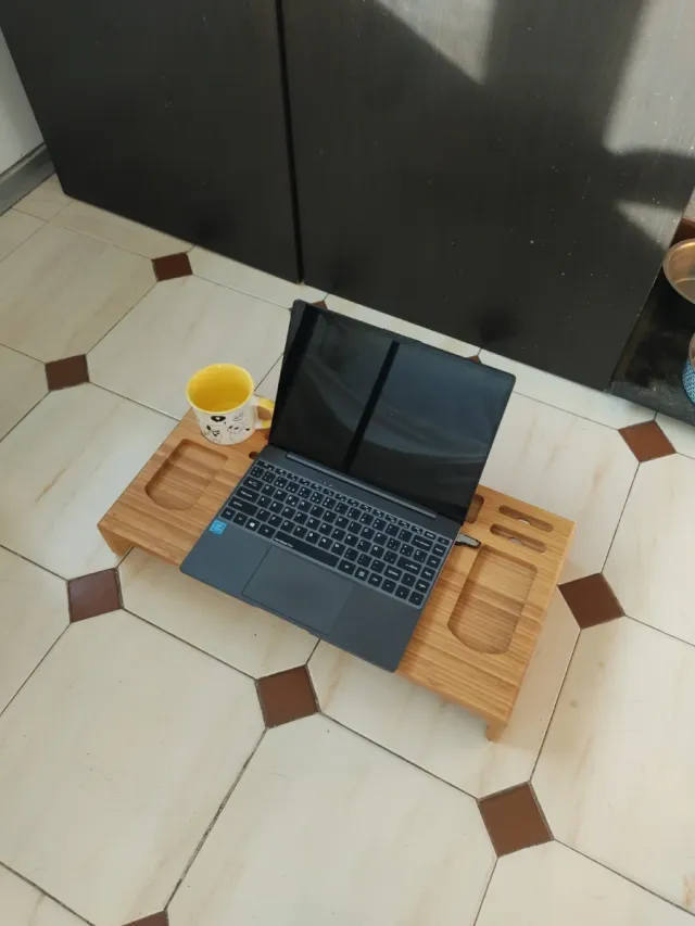 Mesita ordenador bambú madera