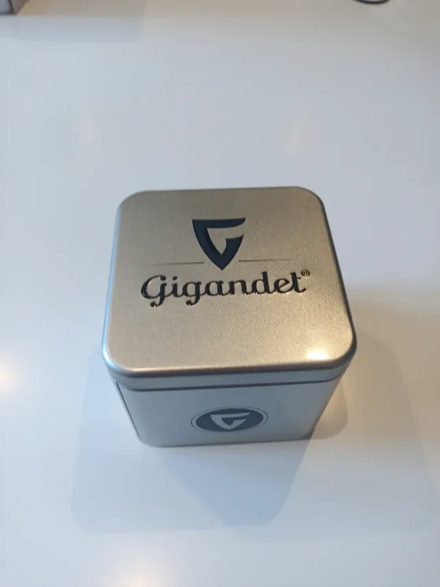 Reloj Gigandet Plata 14VNAG50NE/001