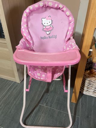 Silla de muñeca Hello Kitty con bandeja
