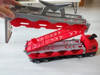 Camión Transportador y Circuito Monster Truck