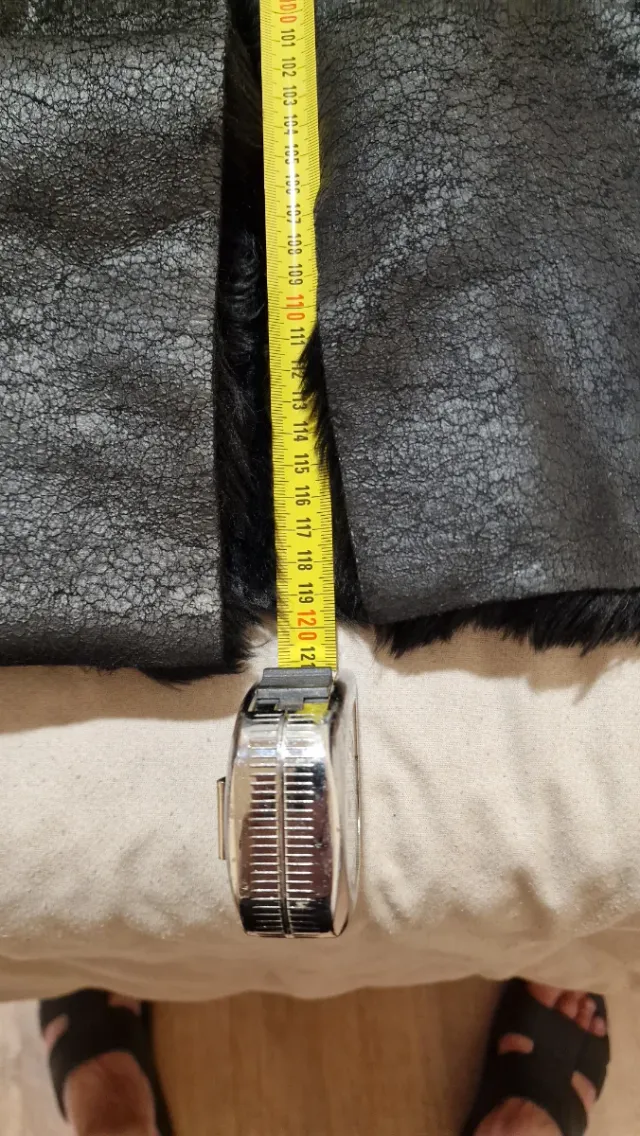 Gabardina di pelle nera con fodera