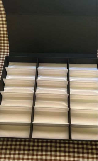 Caja organizadora de gafas