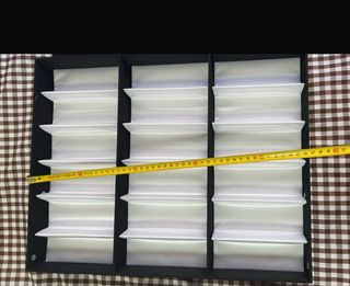 Caja organizadora de gafas