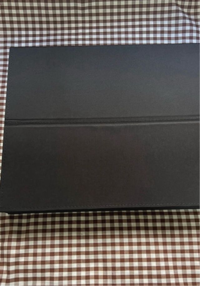 Caja organizadora de gafas