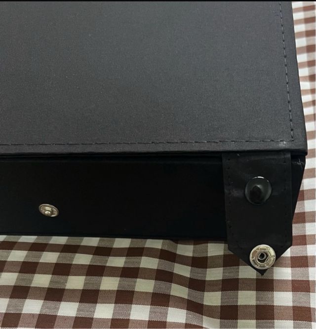 Caja organizadora de gafas