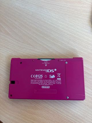 Nintendo DS Rosa - Sin Cargador ni Lápiz