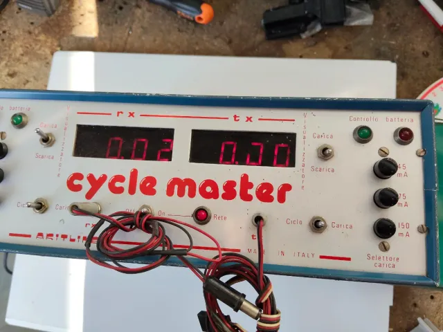 Caricabatterie Cycle Master modellismo