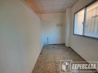 Local comercial en alquiler en Centro Ciudad en Manises
