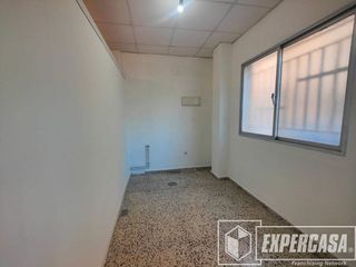 Local comercial en alquiler en Centro Ciudad en Manises