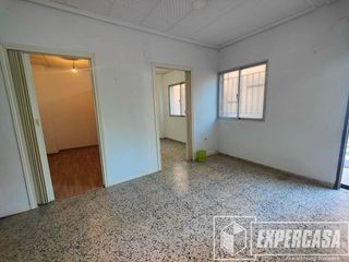 Local comercial en alquiler en Centro Ciudad en Manises