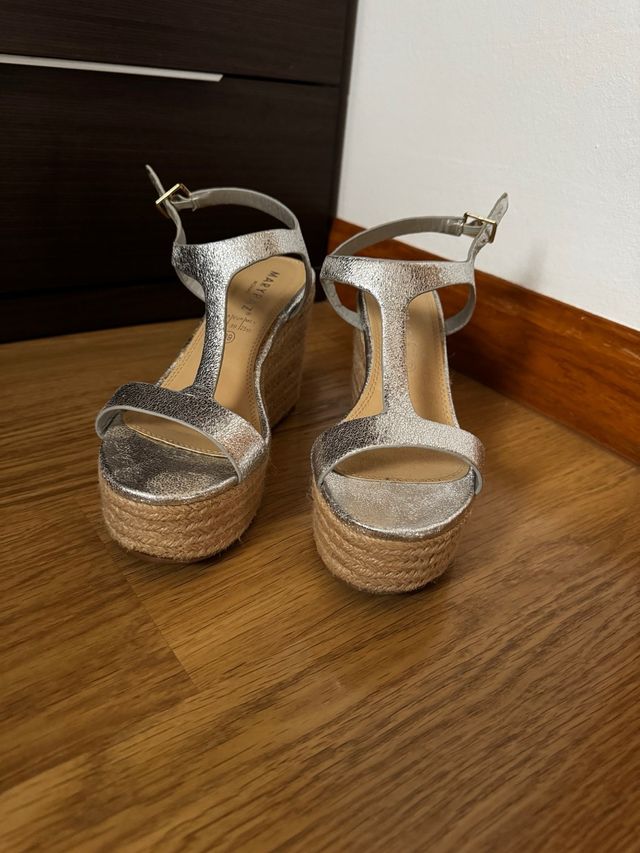 Sandalias esparto plateadas