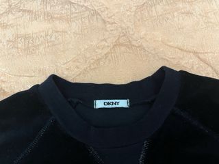 Sudadera DKNY terciopelo negro