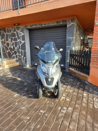 Piaggio MP3 500cc 44cv - 2000km
