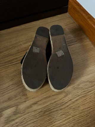 Sandalias negras plataforma esparto