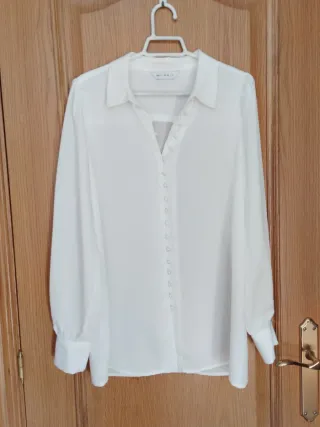 Camisa blanca de vestir