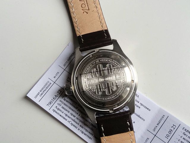 Vostok Megapolis 79016A 2416B automático