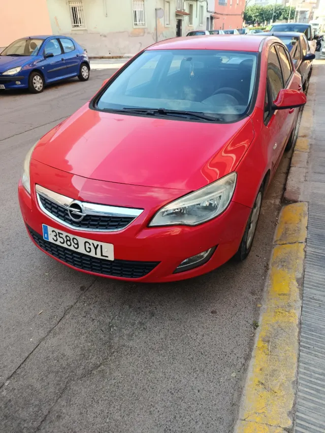 Opel Astra 2010