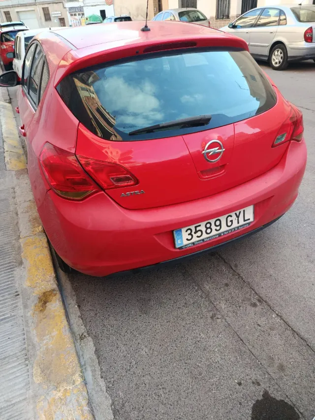 Opel Astra 2010