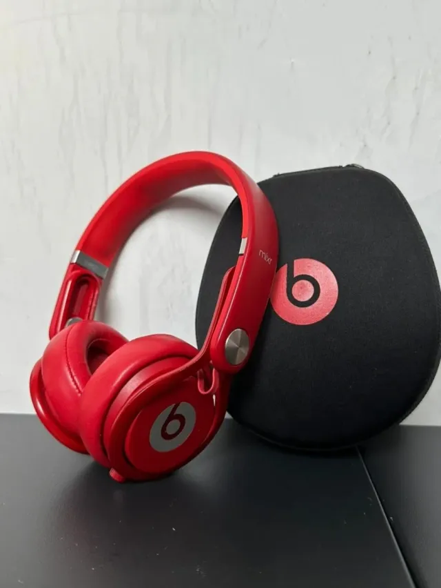 Cascos Beats Mixr Rojos con Funda