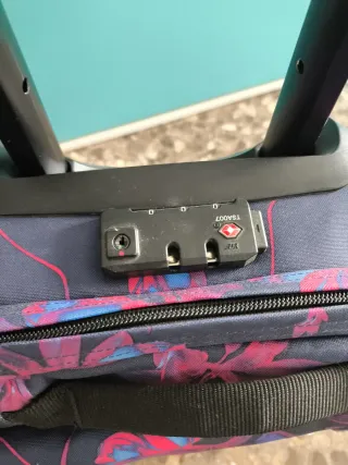 Maleta Eastpak floral rosa orada