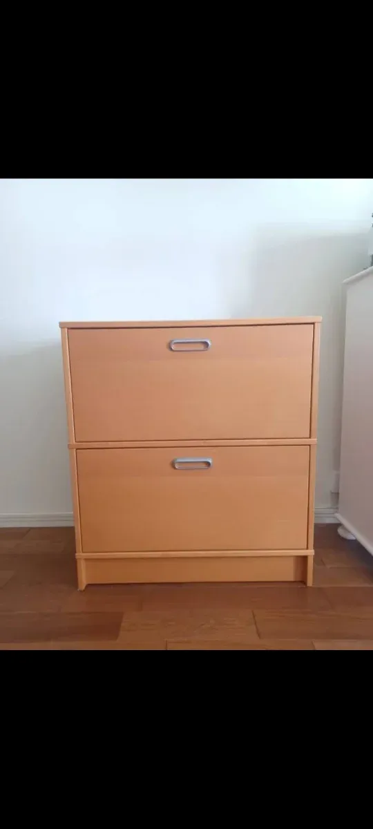 Mueble archivador de madera