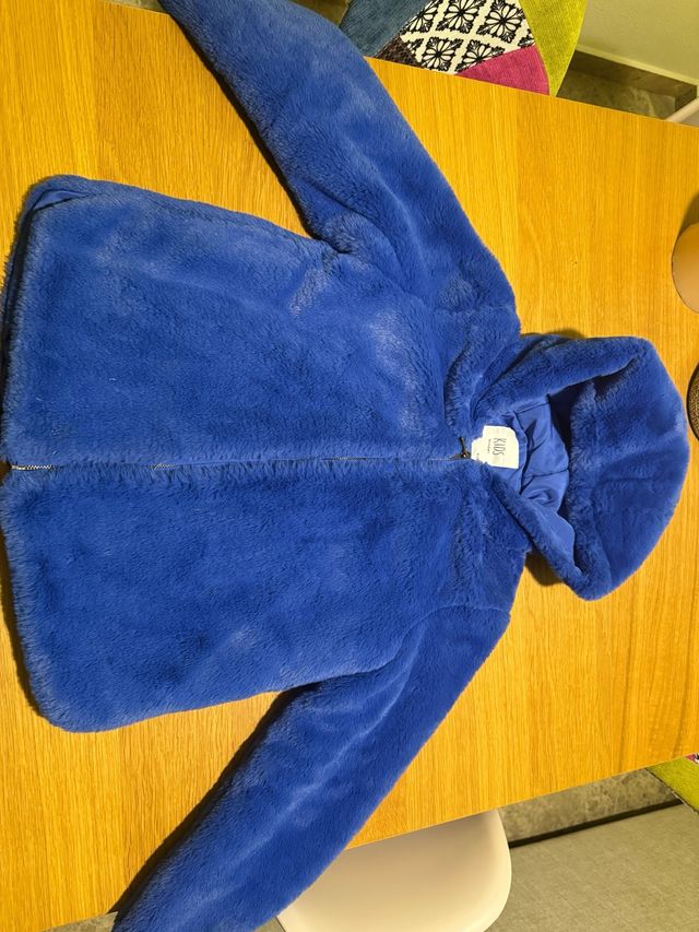 Abrigo pelo azul eléctrico 9-10 años