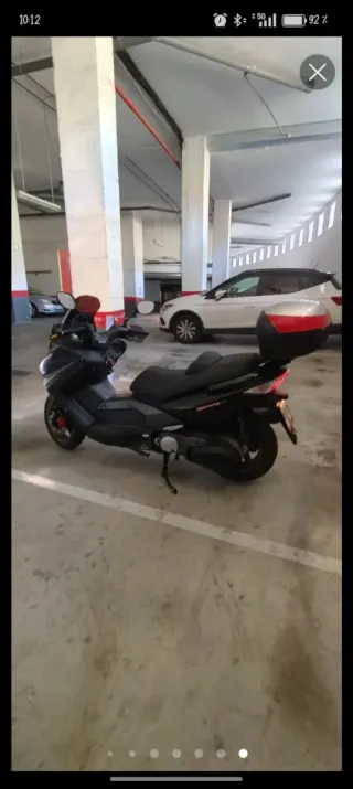 Kymco Xciting 500i R ABS con maleta y puños
