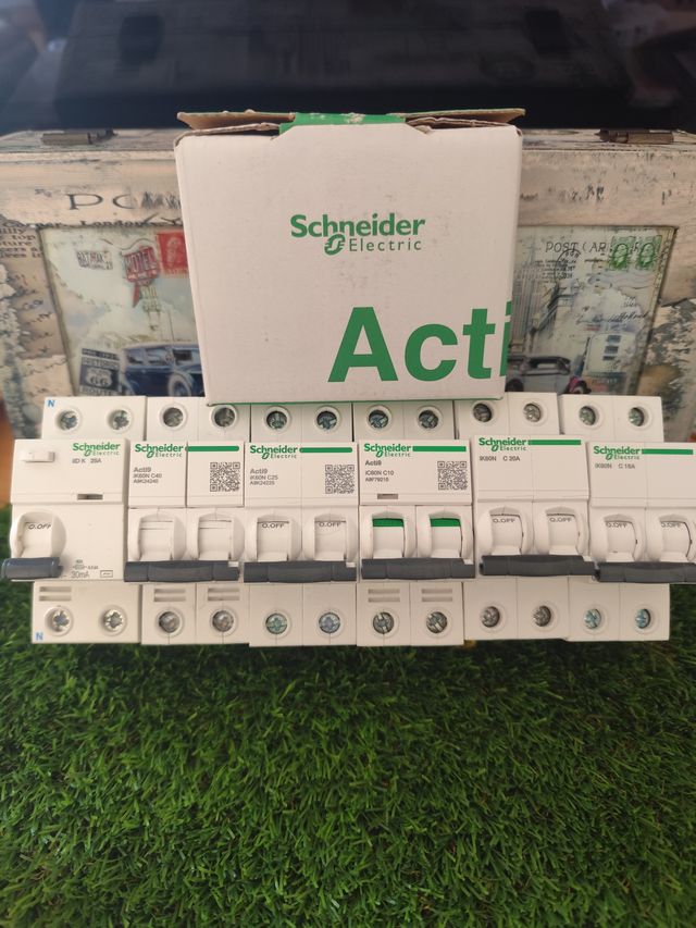 6 Magnetotérmicos 10,16,20,25y40A Diferencial 25A