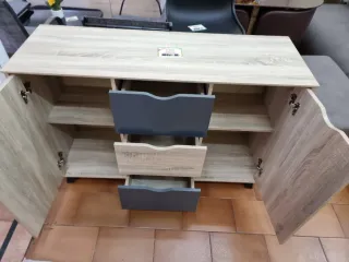 Aparador 2 puertas 3 cajones madera